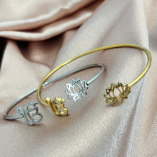 Load image into Gallery viewer, Ek Onkar & Lotus Bracelet