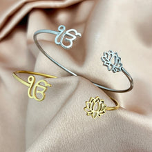 Load image into Gallery viewer, Ek Onkar & Lotus Bracelet