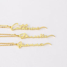 Charger l&#39;image dans la galerie, Vertical Signature Necklace
