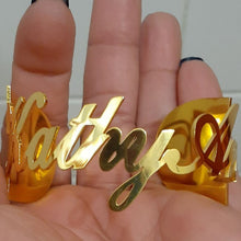 Charger l&#39;image dans la galerie, Oversized Custom Bangles

