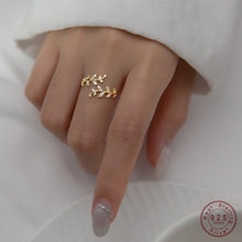 Load image into Gallery viewer, Dainty Leaves Ring
